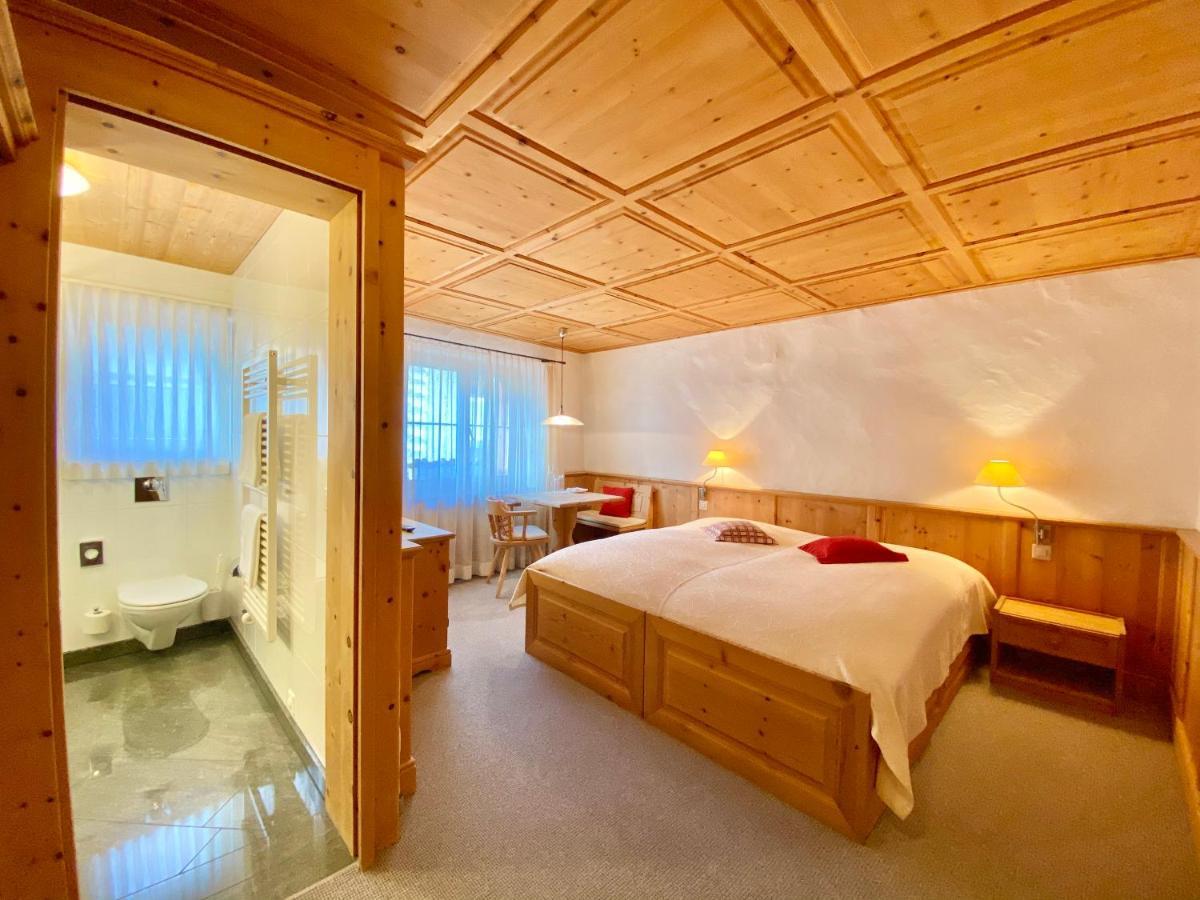 Hotel Engiadina Scuol Bagian luar foto